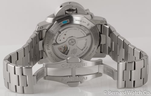 Open Clasp Shot of Luminor 1950 3 Days GMT