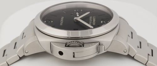 Crown Side Shot of Luminor 1950 3 Days Automatic