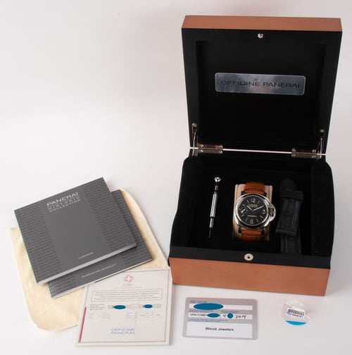 Box / Paper shot of Luminor Marina 'Sandwich Dial'