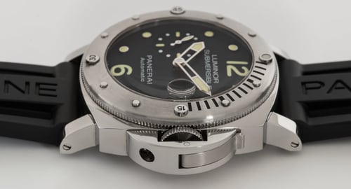 Crown Side Shot of Luminor Submersible