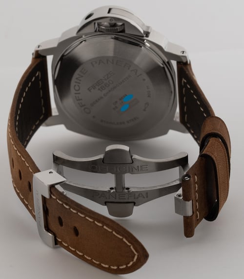 Open Clasp Shot of Luminor GMT 'Ghost' 