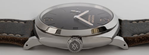 Crown Side Shot of Radiomir 1940 3 Days