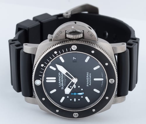 Front View of Luminor Submersible 1950 Amagnetic