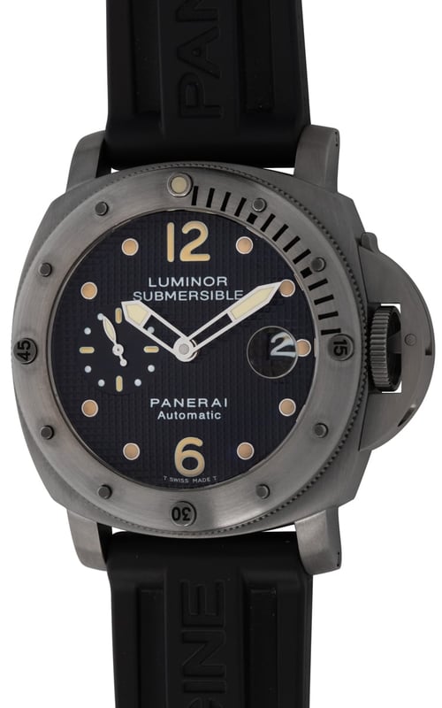 Photo of Luminor Submersible
