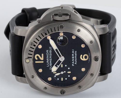 Front View of Luminor Submersible