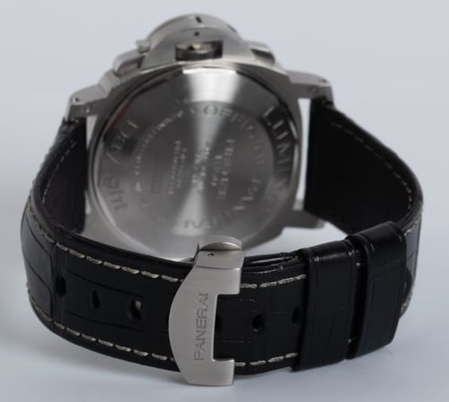 Rear / Band View of Luminor Daylight Chronograph