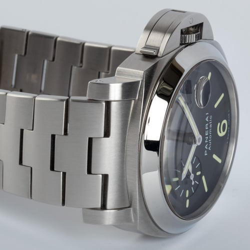 Dial Shot of Luminor Marina