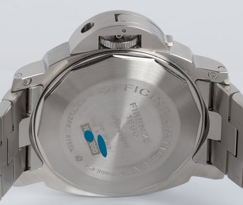 Caseback of Luminor Marina