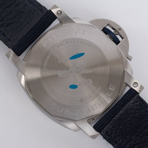 Caseback of Submersible Quarantaquattro Blu Profondo