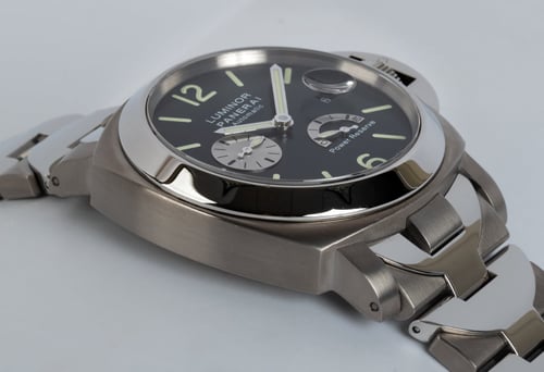 9' Side Shot of Luminor Power Reserve
