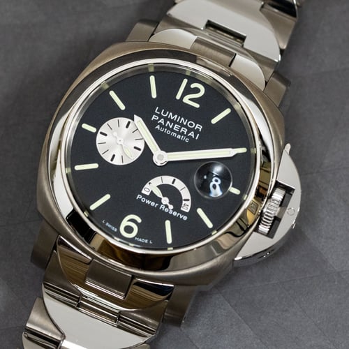 Stylied photo of  of Luminor Power Reserve