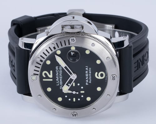 Front View of Luminor Submersible