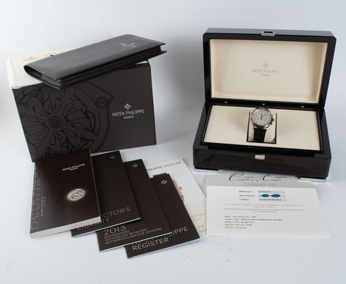 Box / Paper shot of Chronograph