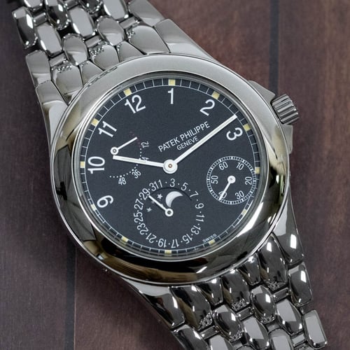 Stylied photo of  of Neptune Moonphase Power Reserve