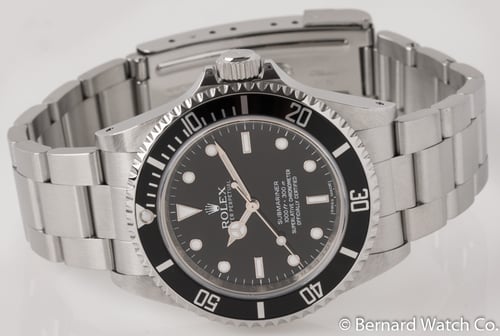 Front View of Submariner