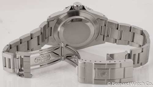 Open Clasp Shot of Submariner
