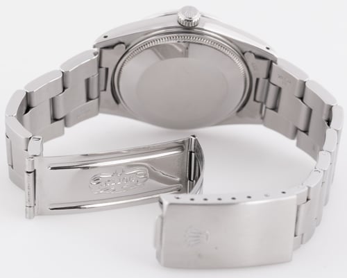 Open Clasp Shot of Date