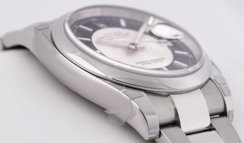 9' Side Shot of Datejust