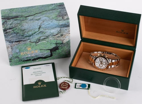 Box / Paper shot of Daytona Cosmograph