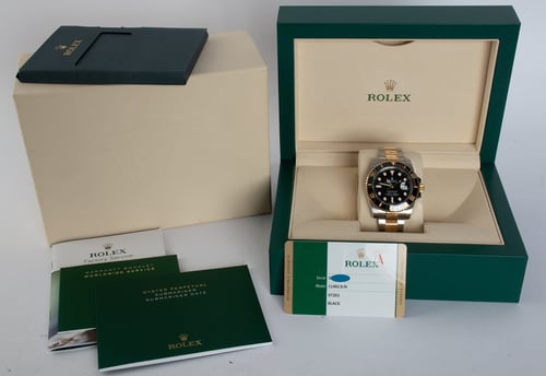 Box / Paper shot of Submariner Date
