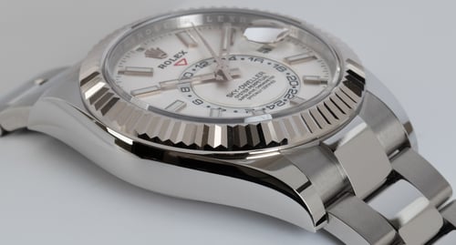 9' Side Shot of Sky-Dweller