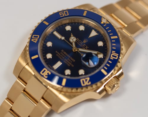 Extra Shot of Submariner Date