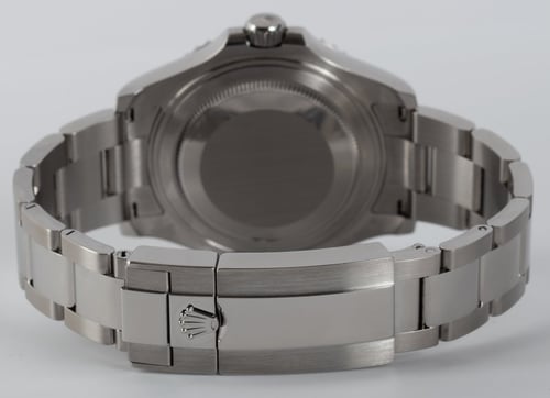 Rear / Band View of Yacht-Master 37