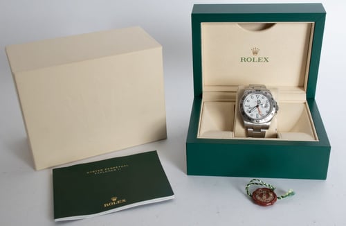 Box / Paper shot of Explorer II 'Polar'