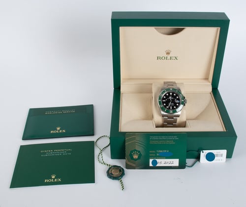 Box / Paper shot of Submariner Date 41