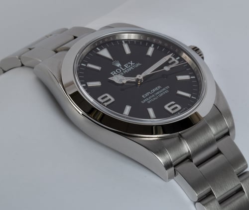 9' Side Shot of Explorer 39MM 'Full Lume'