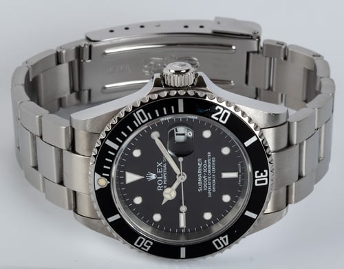 Front View of Submariner Date