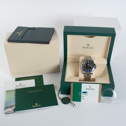 Box / Paper shot of GMT-Master II BLNR 'Batman'