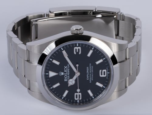 Front View of Explorer 39MM 'Full Lume'