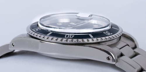 9' Side Shot of Submariner Date 1680
