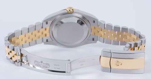 Open Clasp Shot of Datejust 36