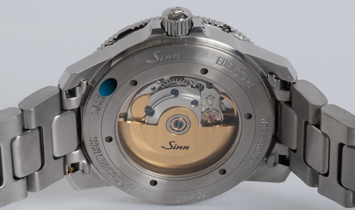 Caseback of 104 St Sa I Green