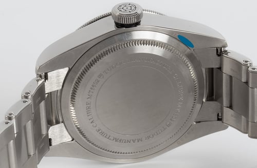 Caseback of Heritage Black Bay