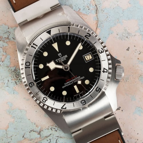 Stylied photo of  of Black Bay P01