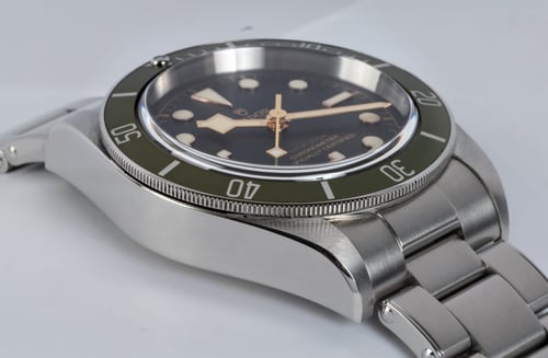 9' Side Shot of Heritage Black Bay Harrods