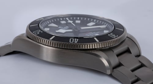 9' Side Shot of Pelagos 39