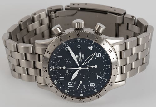 Front View of FX Chrono UTC