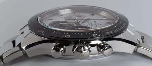 Crown Side Shot of Chronomaster Sport 'Panda'