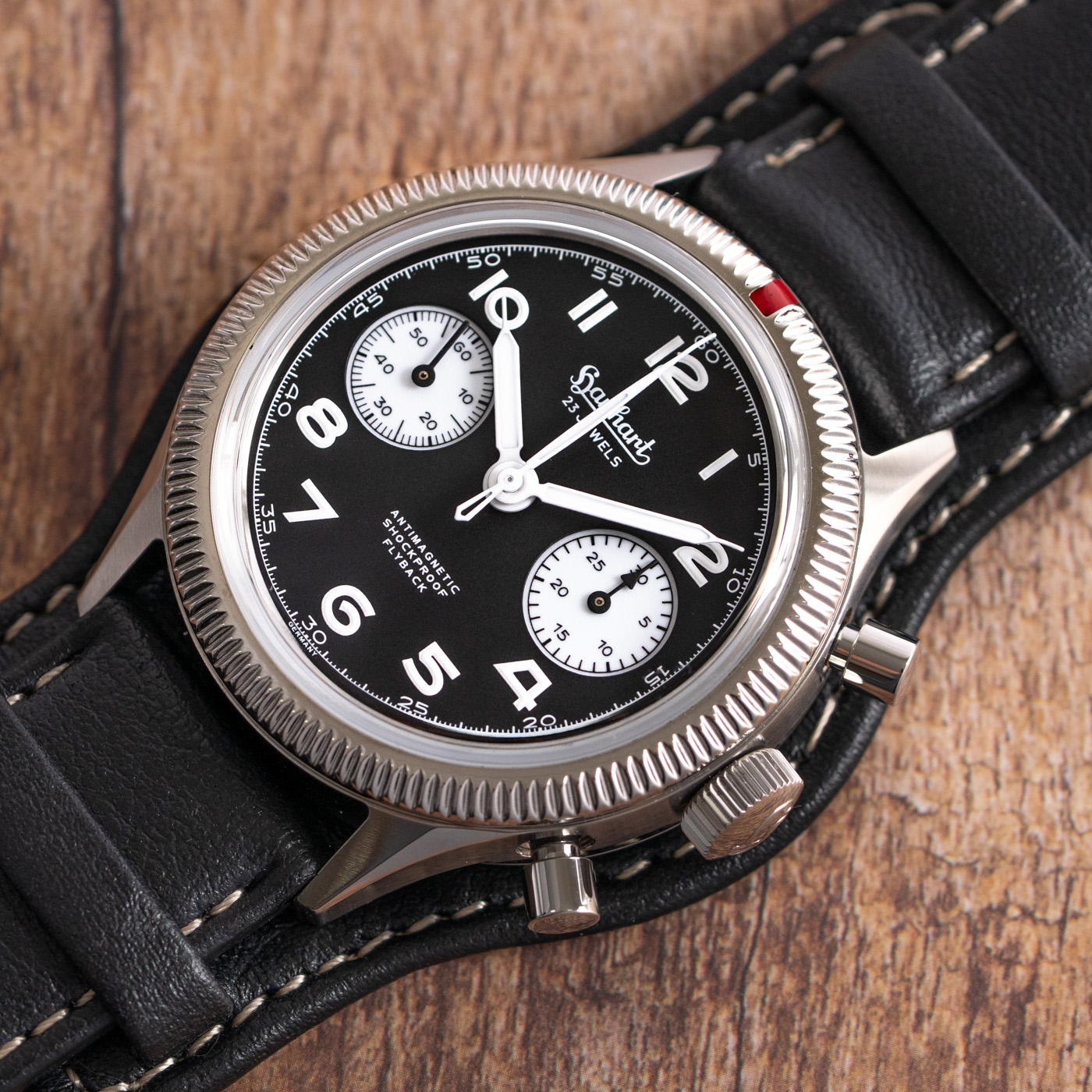 Hanhart 417 ES 1954 Reverse Panda Flyback : H701.211-7010