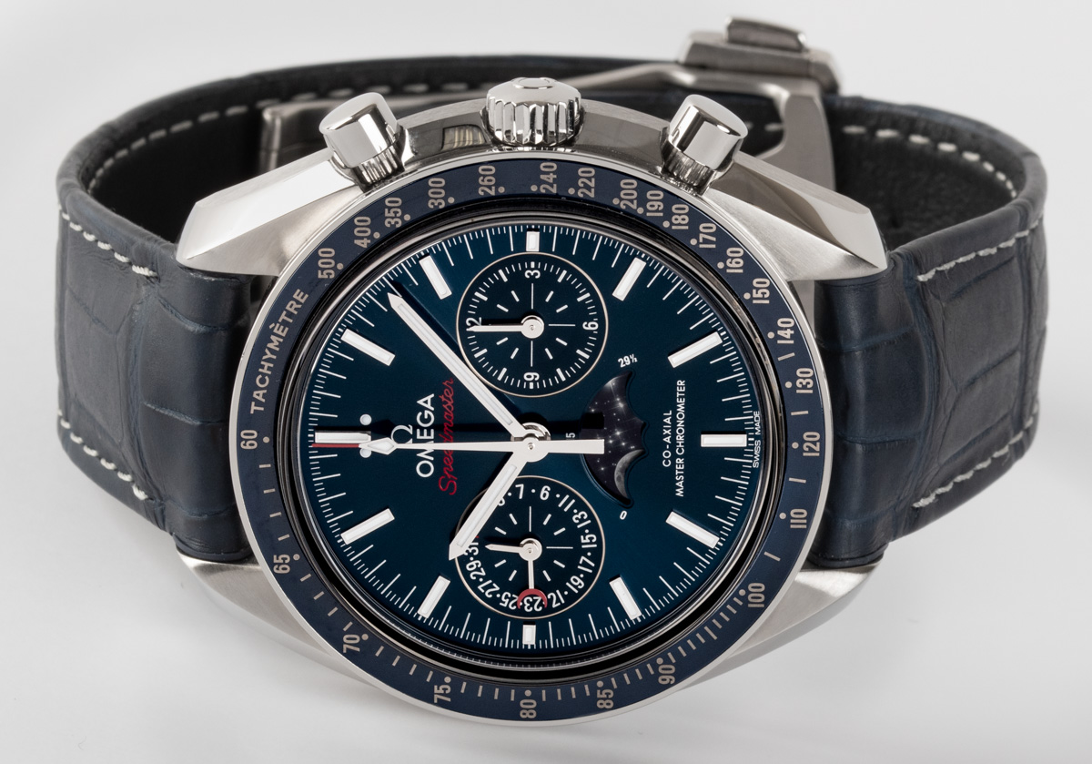 Front of Omega - Speedmaster Moonwatch Moonphase Chronograph