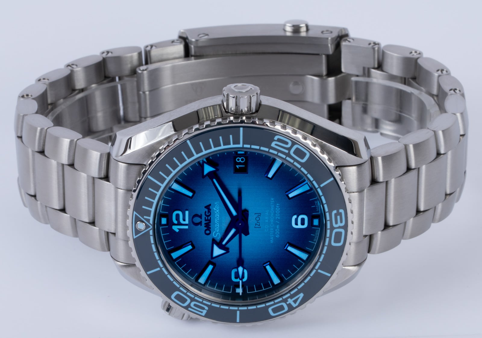Omega Seamaster 'Summer Blue' Planet Ocean 39.5MM : 215.30.40.20