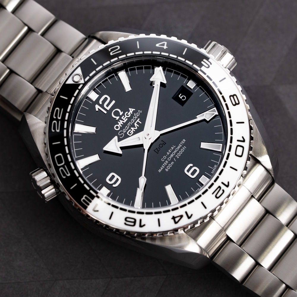 Omega Seamaster Planet Ocean GMT 'Oreo' 215.30.44.22.01.001 - 2021