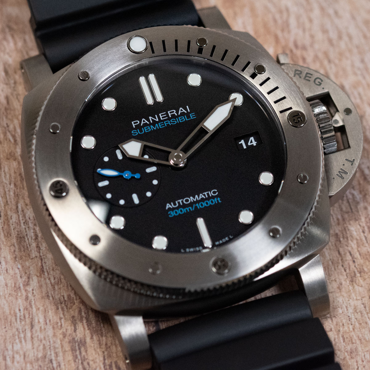 Panerai Luminor Submersible 47MM : PAM 2305 Used Watch For Sale