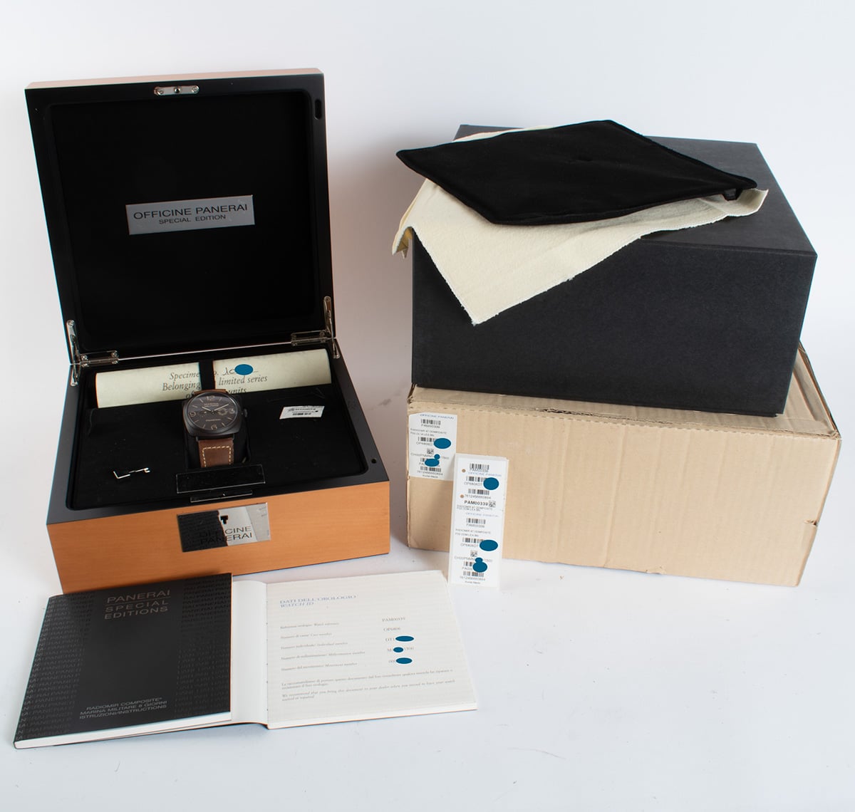 Panerai Radiomir Composite 8 Day : PAM 339