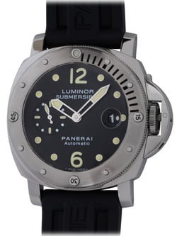 Panerai - Luminor Submersible
