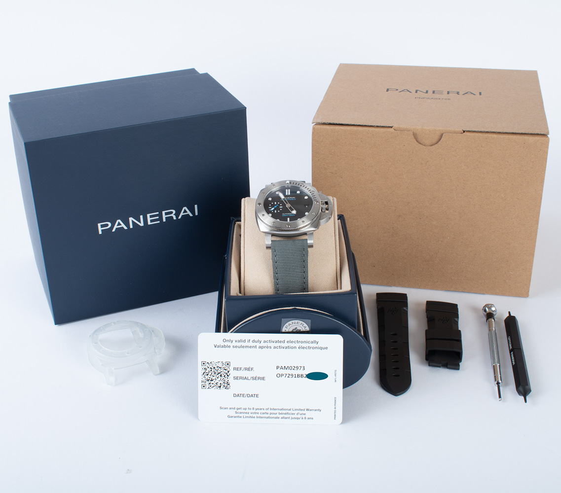 Panerai Submersible 42 PAM02973 - 2024 Black Dial, Steel, Full Set